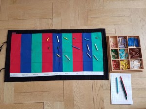 MATA DO KOLOROWYCH PEREŁ MONTESSORI